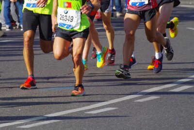 4. Weihnachtsmützenlauf zugunsten - Knack den Krebs - in Dallmin